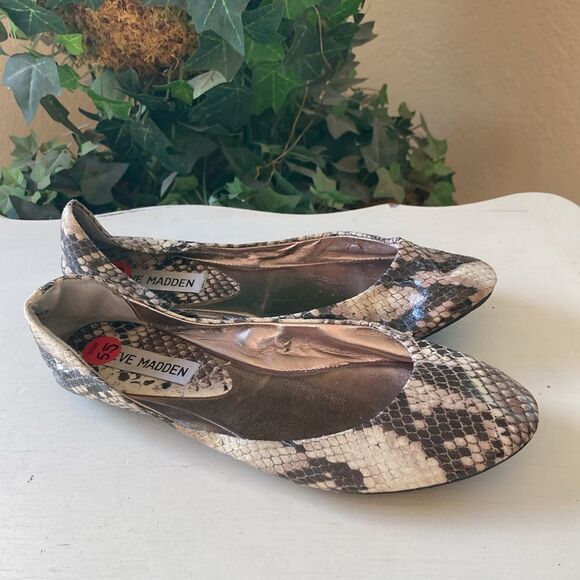Steve Madden Python Heaven Slip-On Ballet Flats Size 5.5 EUC Never Worn - Picture 3 of 9